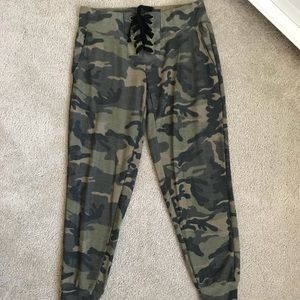 NWOT Camo joggers with lace up front